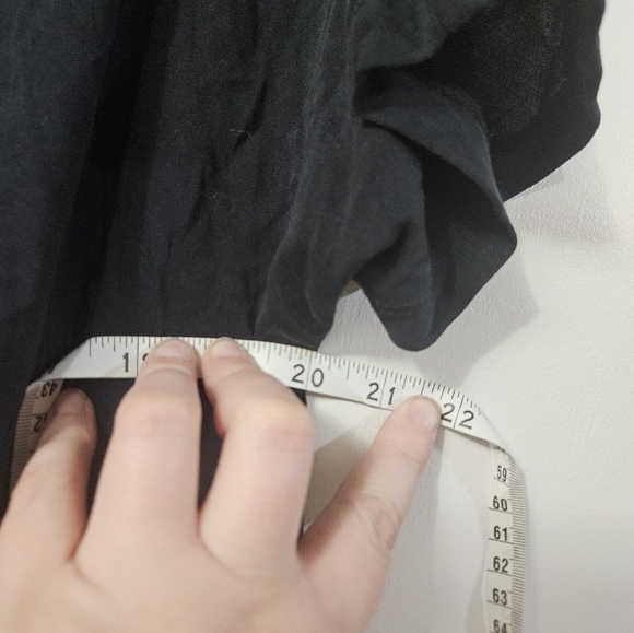 Daytrip Womens Black Short Sleeve Top With Front Knot And Lace Back! - Picture 5 of 6